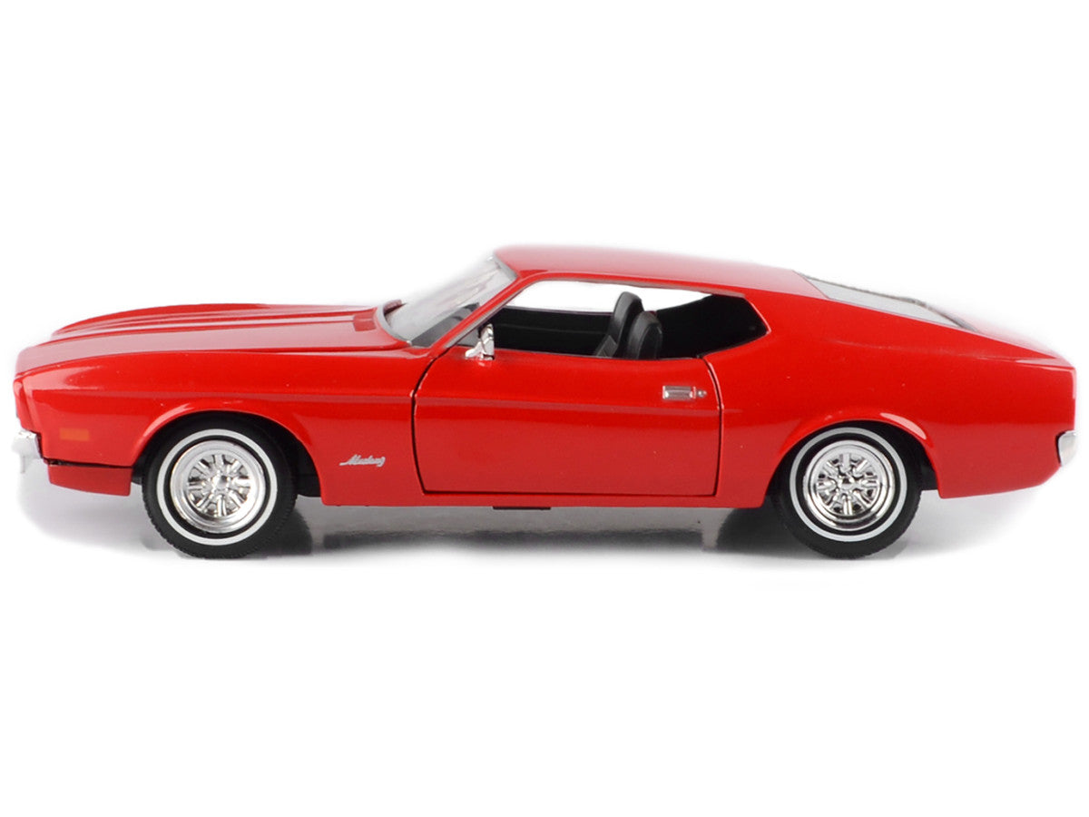 Motormax Diecast 1/24 1971 Ford Mustang Sportsroof Red