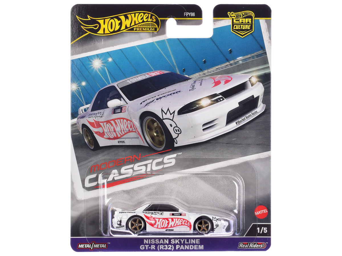 Hot Wheels Diecast 1/64 Nissan Skyline GT-R (R32) "Pandem" White Hot Wheels Logo